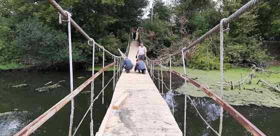 У Звенигородці лісівники реконструювали підвісний міст через Гнилий Тікич 