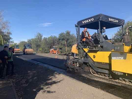 У Золотоніському та Черкаському районах триває поточний ремонт доріг 