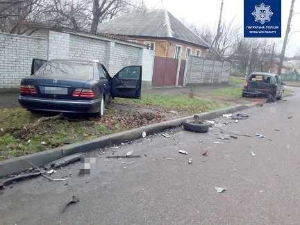 �� ���������� ���� Mercedes-Benz E200 � ����� ������������ ��'������ ������� � ������������ ���� 