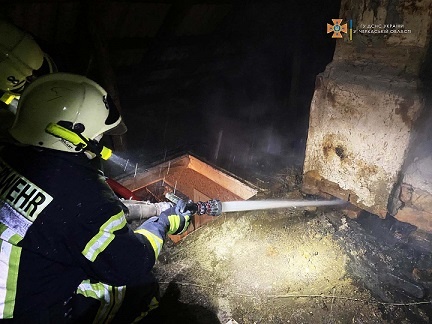 За 23 грудня через несправність печей на Черкащині сталося 4 пожежі в житлових будинках 
