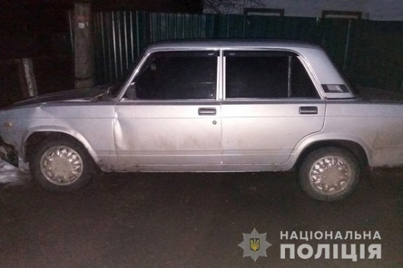 Викрадений у Шполі ВАЗ-2107 знайшли в Черкасах. У салоні авто...спав викрадач 