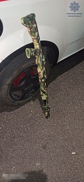 На проспекті Перемоги у водія Fiat - порушника комендантської години - виявлено рушницю