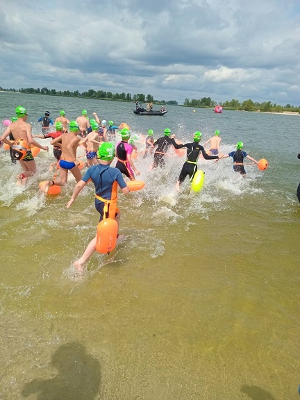 ����� 100 �������� ����� ������ � ������ ����� ������ � �������� �� ����� ����������� ��� 