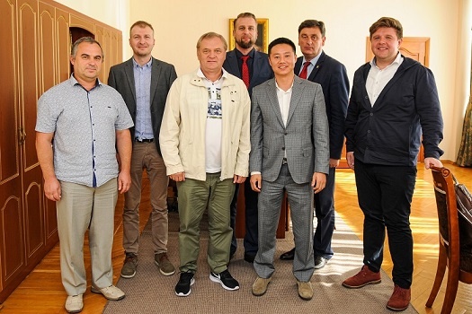 ������ �. �� ������ � �������