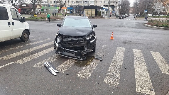�� ������� �������� ���������� ���� Hyundai ����������� � Mitsubishi Outlander � ����� � ���� ���