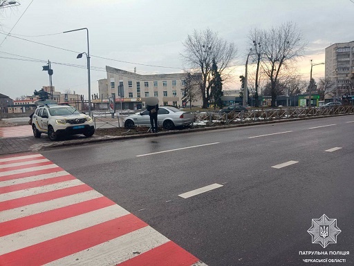 �� ����� 700-���� � �������� ���� BMW �'���� � ������� 