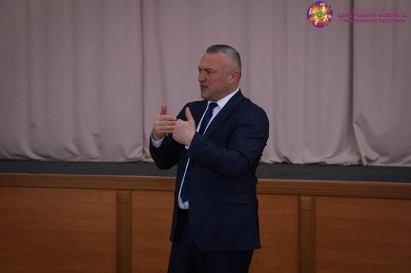 ������ � ����������� ̳������ ����� �� ������ ������ ���㳺� ���������� �������� � �������� 